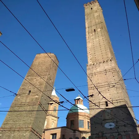 2towers House_centro Storico Di Apartament